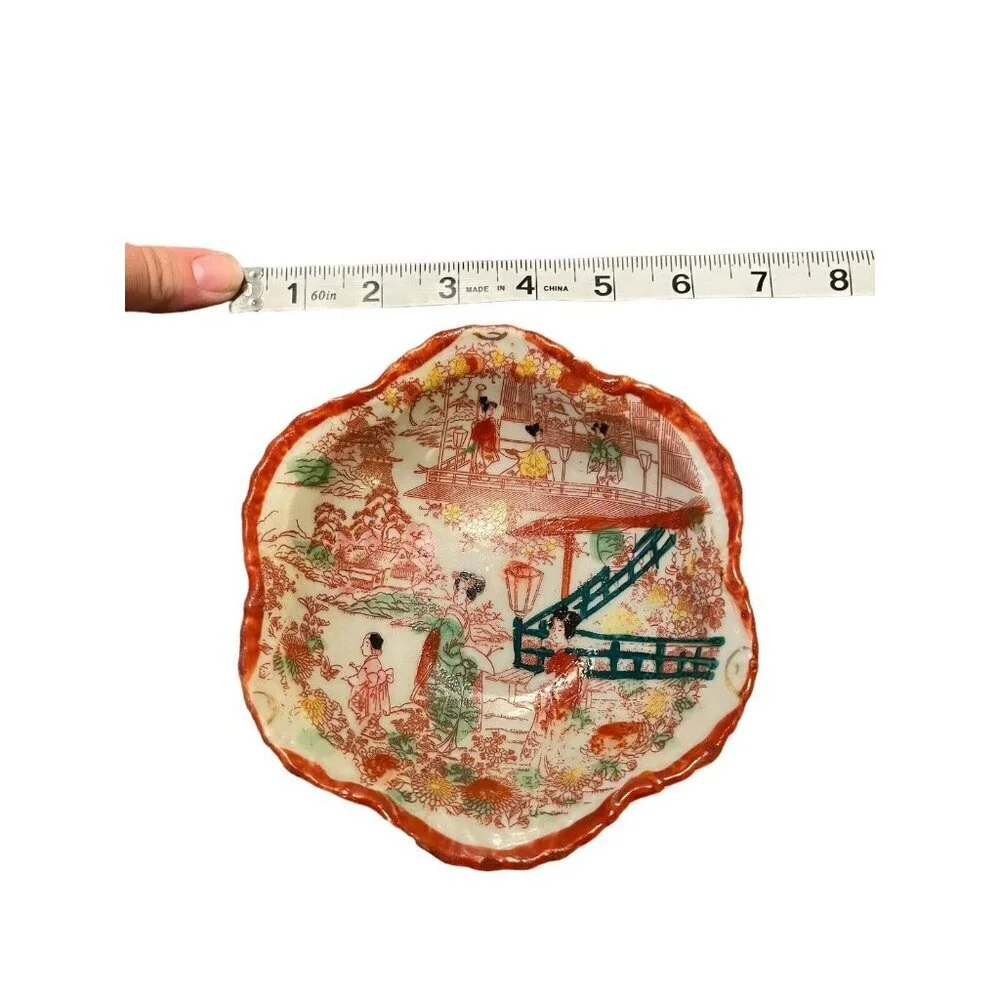 Vintage Japanese Porcelain Geisha Girls in Kimonos Hand Painted 5.5